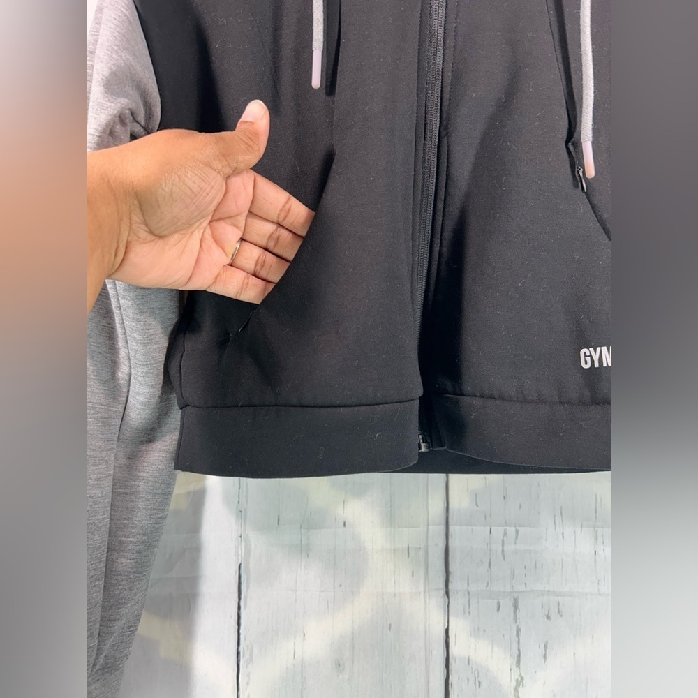 Gymshark Hoodie Two Tone Womens Cropped Jacket Full Zip Sweatshirt Outdoor - Picture 5 of 9